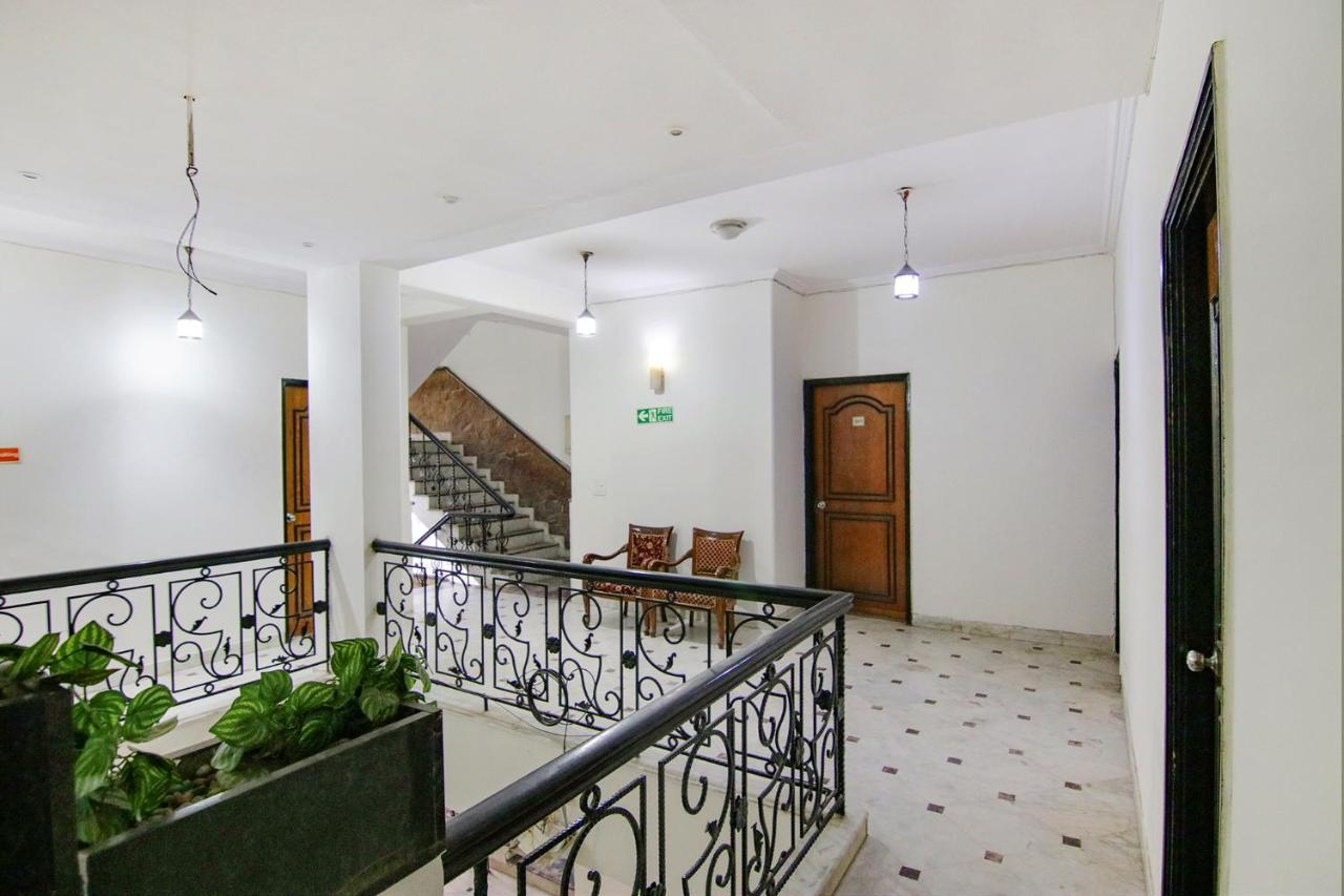 Fabhotel Singh Suite Gurgaon Exterior photo